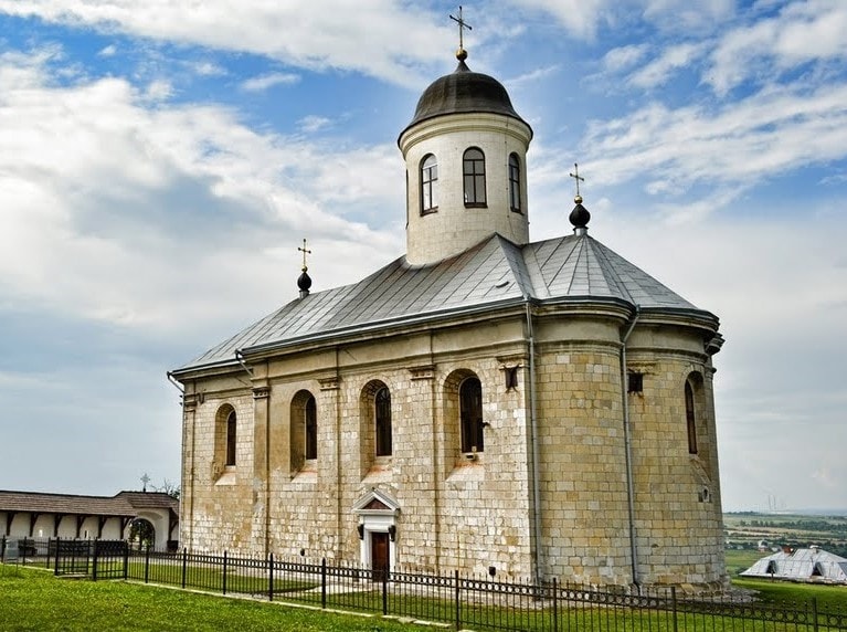 Крилос Церква